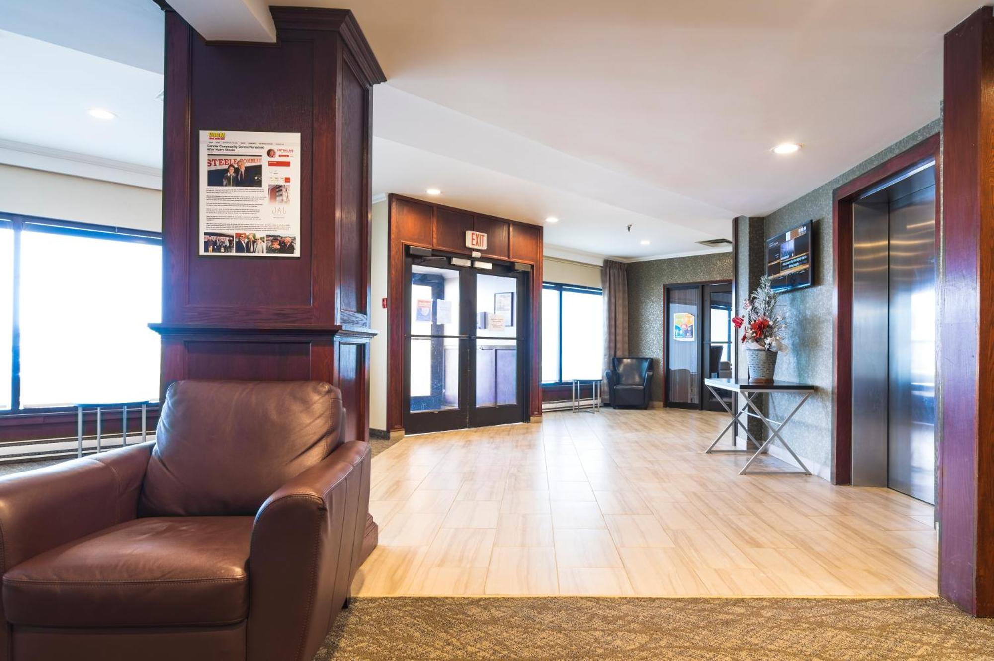 Sinbads Hotel&Suites Gander Exterior foto